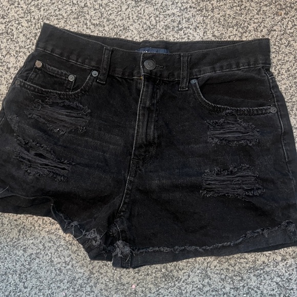Black jean shorts Aeropostale mom shorts size 6 - Picture 1 of 1